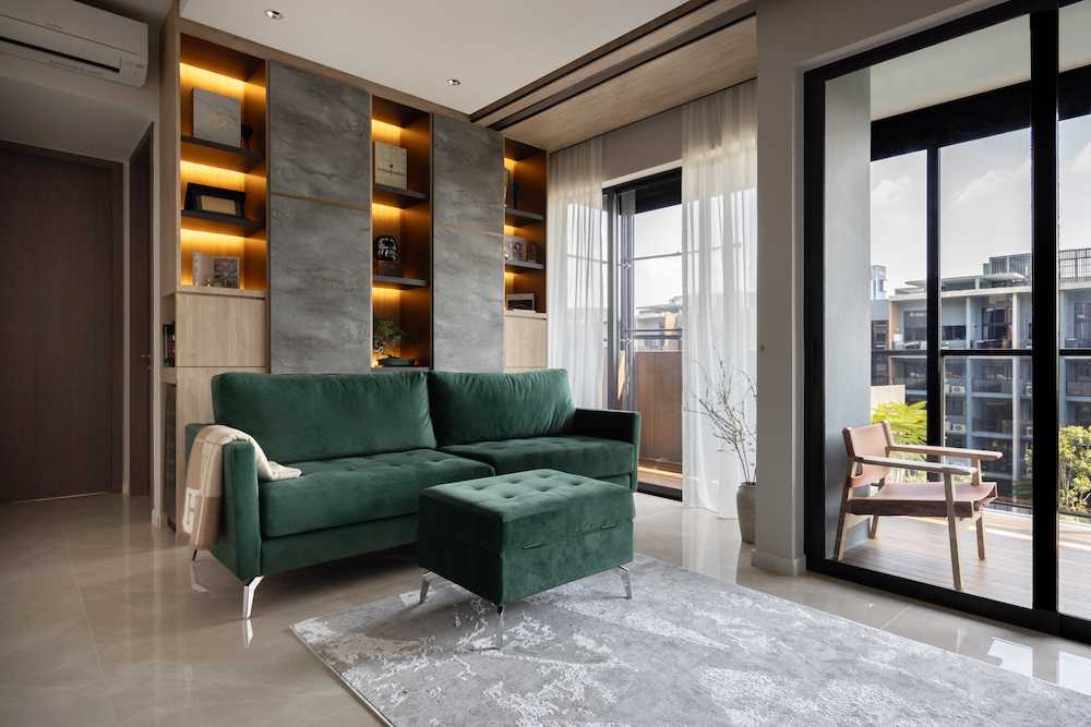 Asian Living Room with Bookshelf and Drop Ceiling