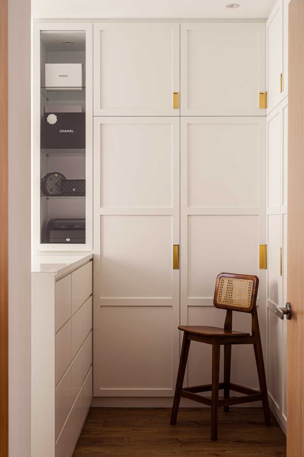 Modern Bedroom with Wood Flooring and Wardrobe
