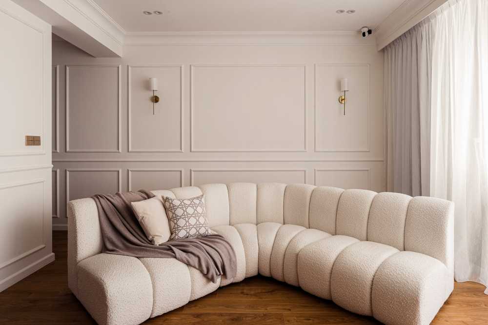 Modern Living Room with Feature Wall and Curtain