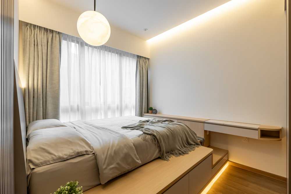 Modern Bedroom with Platform Bed and Ceiling Light
