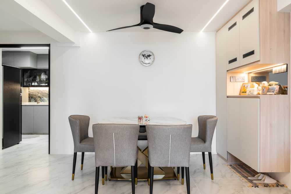 Modern Dining Room with Drop Ceiling and Downlights