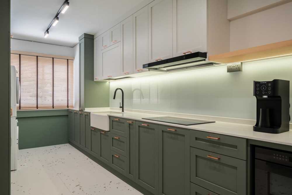 Modern Kitchen with Vinyl Flooring and Herringbone Tiling
