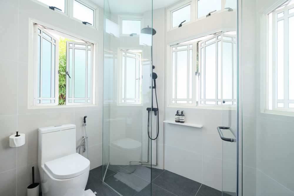 Contemporary Bathroom with Shower Screen and Showers