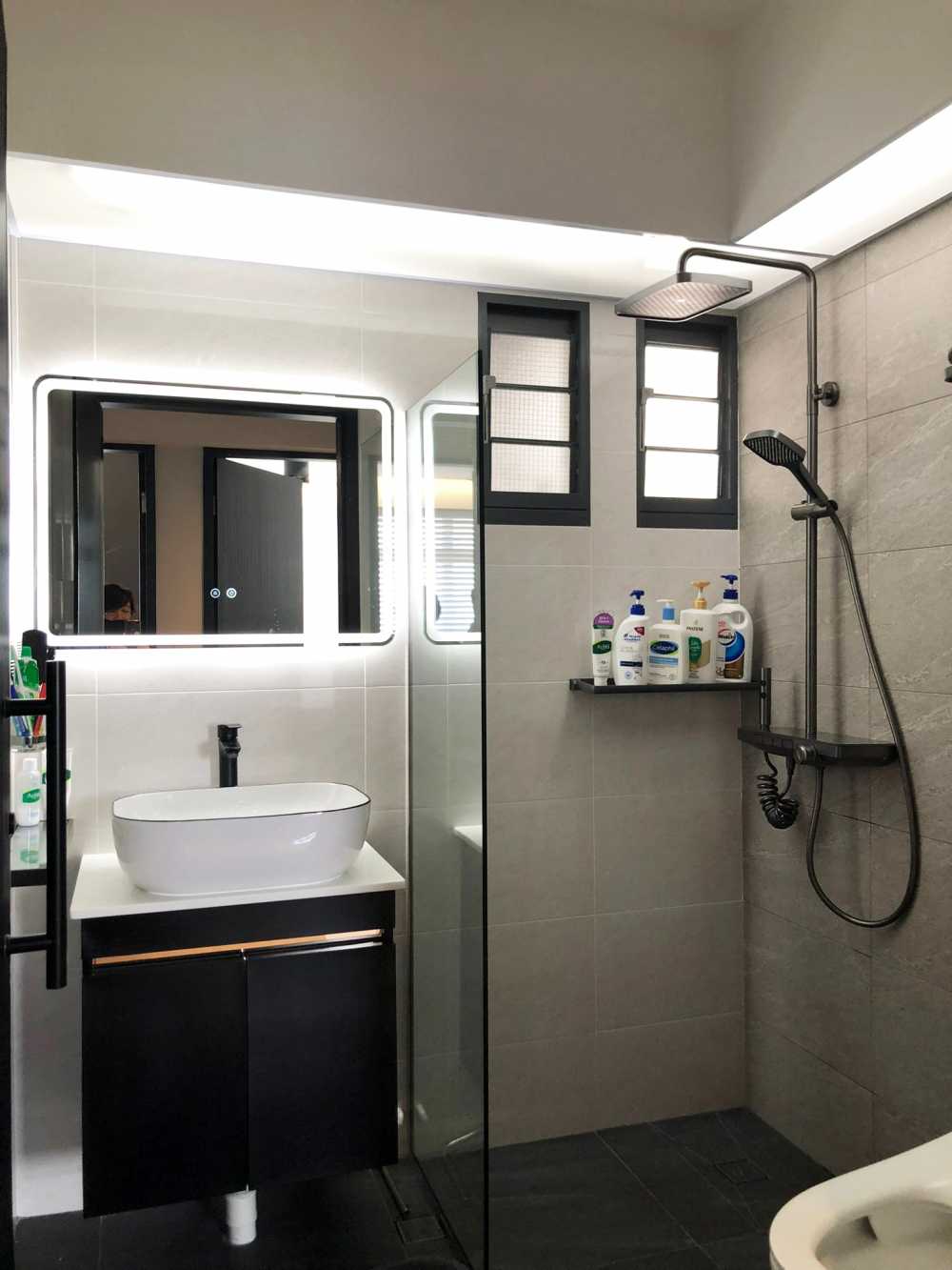 Scandinavian Bathroom with Marble Floor and Mirror