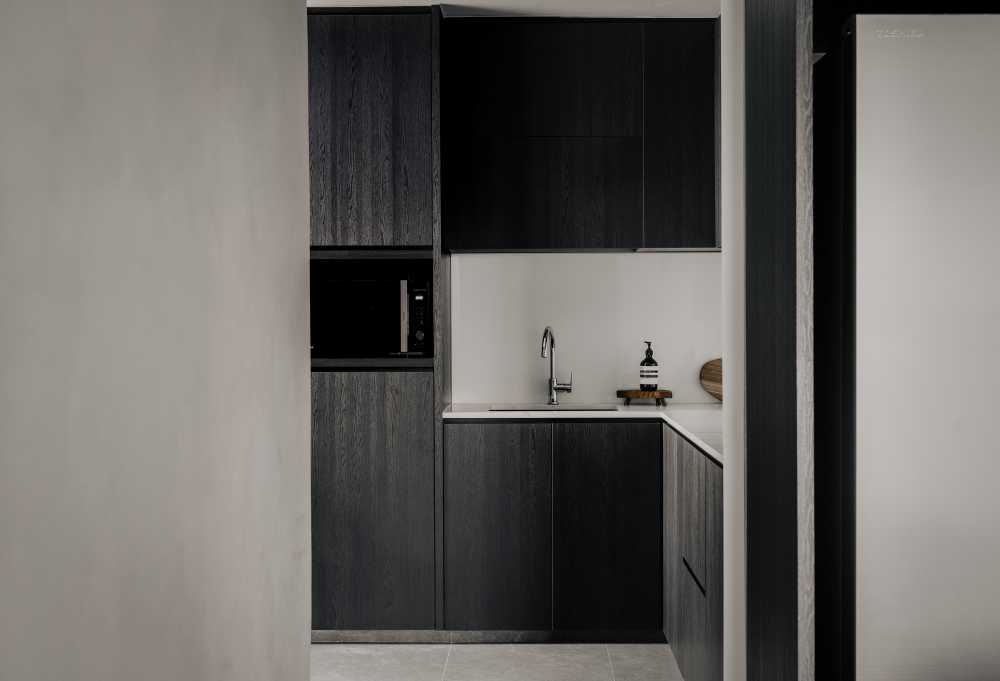 Modern Kitchen with Countertop and Open Kitchen