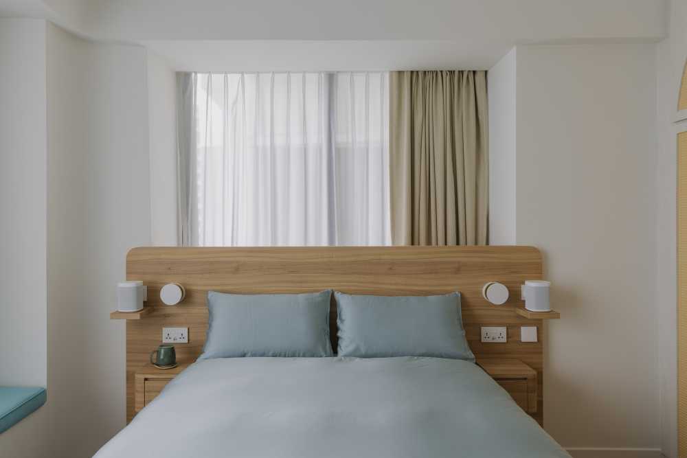 Contemporary Bedroom at D'Leedon III by The Interior Lab Pte Ltd