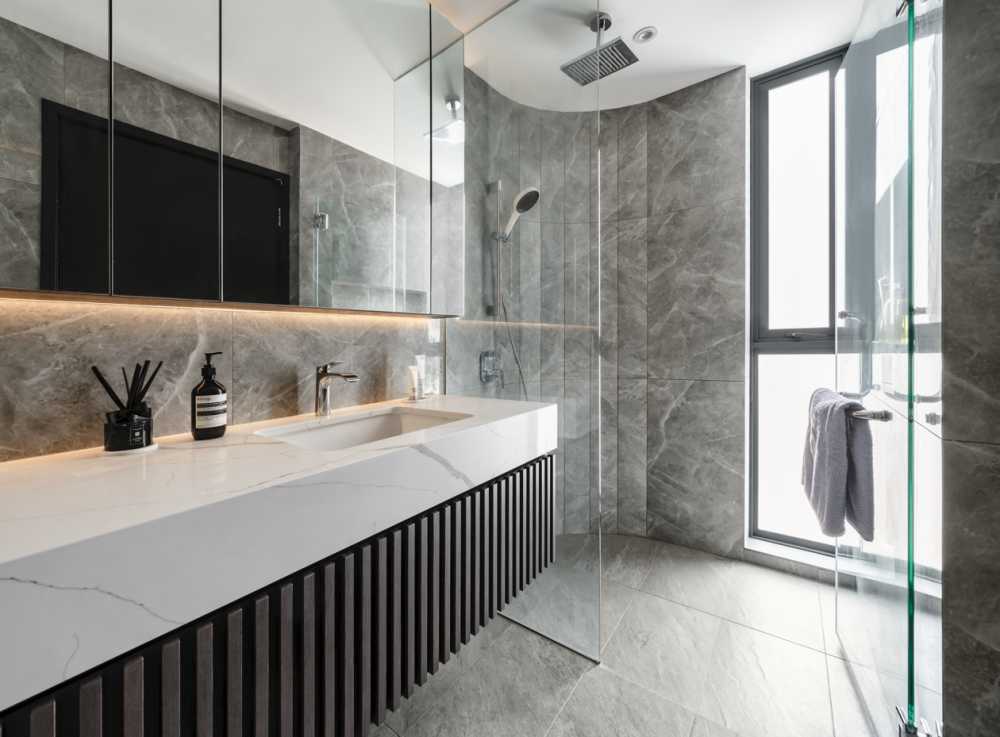 Contemporary Bathroom with Countertop and Mirror