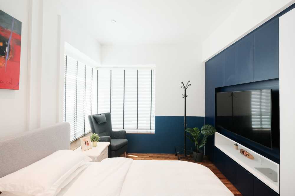 Modern Bedroom with TV Console and Wardrobe