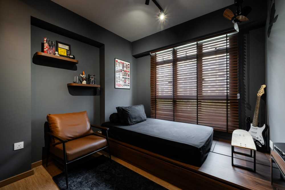 Modern Bedroom with Wardrobe and Sliding Wardrobe