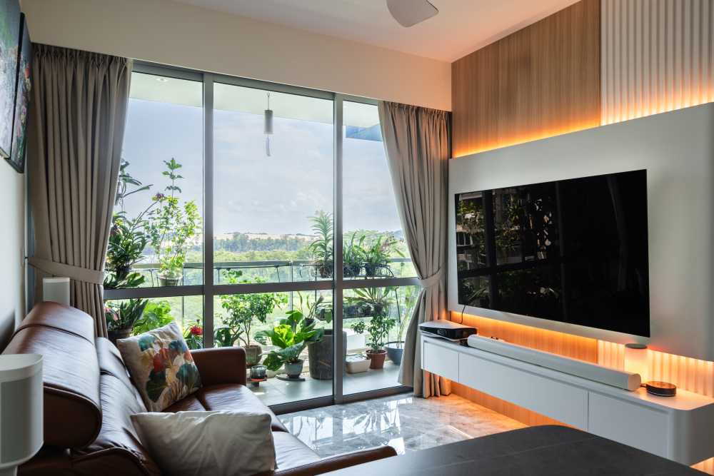 Minimalist Living Room with Homogeneous Tiles and TV Console