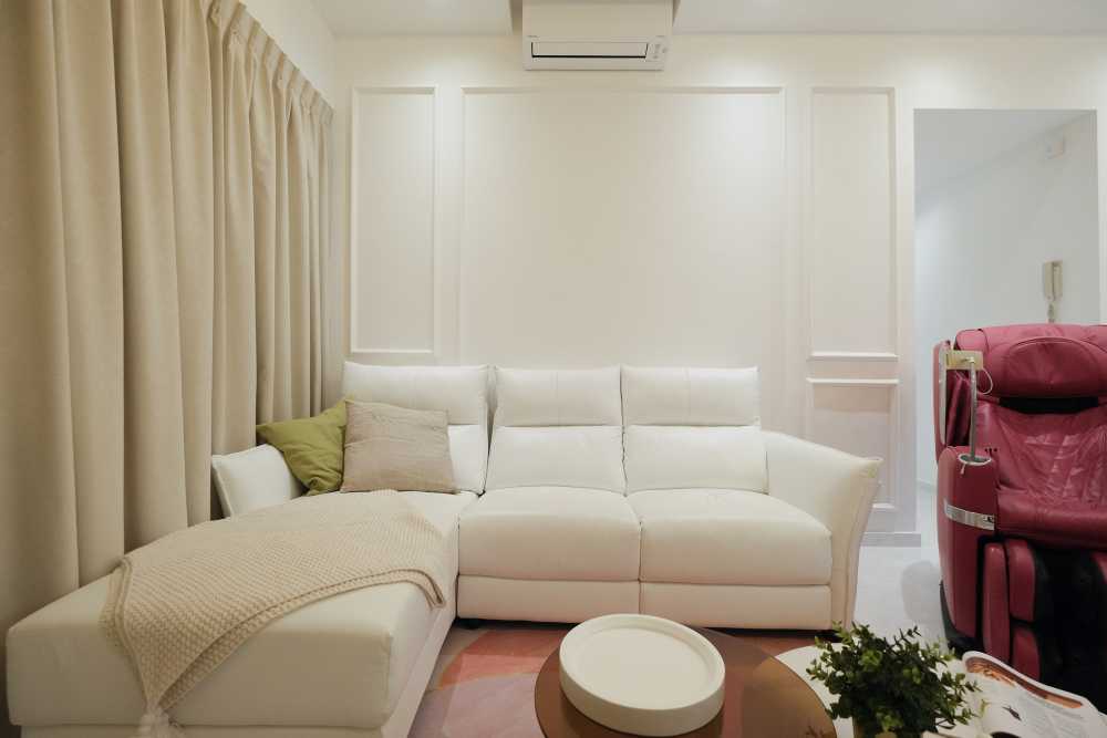 Modern Living Room with Feature Wall and Sofa