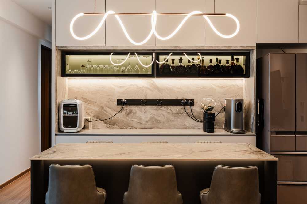 Contemporary Kitchen with Kitchen Backsplash and Kitchen Accessories