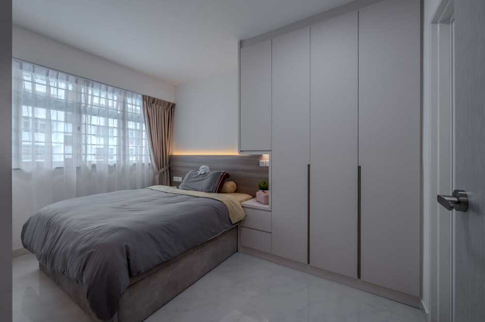 Modern Bedroom with Homogeneous Tiles and Wardrobe