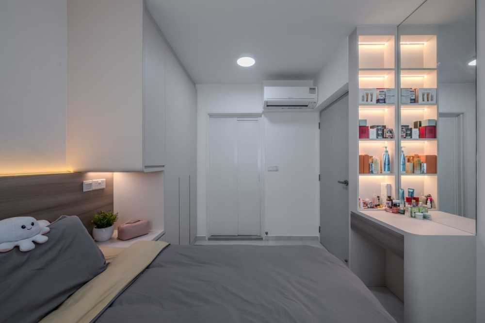 Modern Bedroom with Ceiling Light and Wardrobe