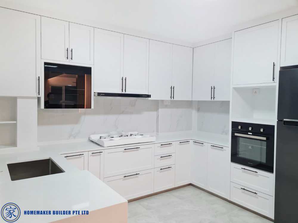 Contemporary Kitchen with Countertop and Homogeneous Tiles