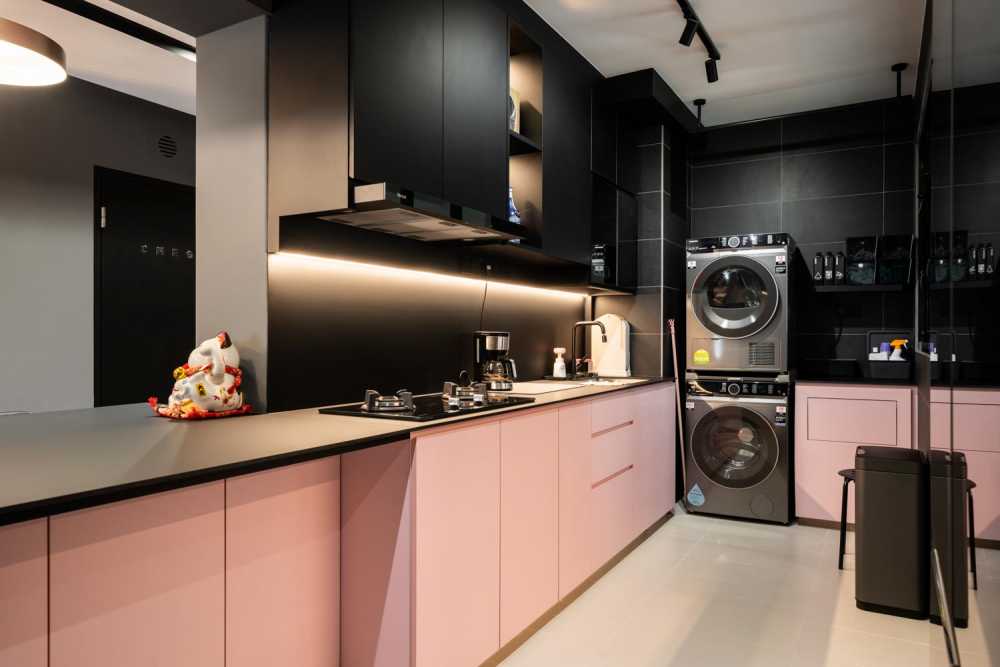 Modern Kitchen with Kitchen Island and Open Kitchen