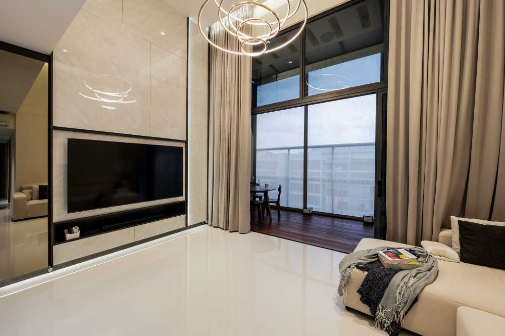 Minimalist Living Room with Homogeneous Tiles and TV Console