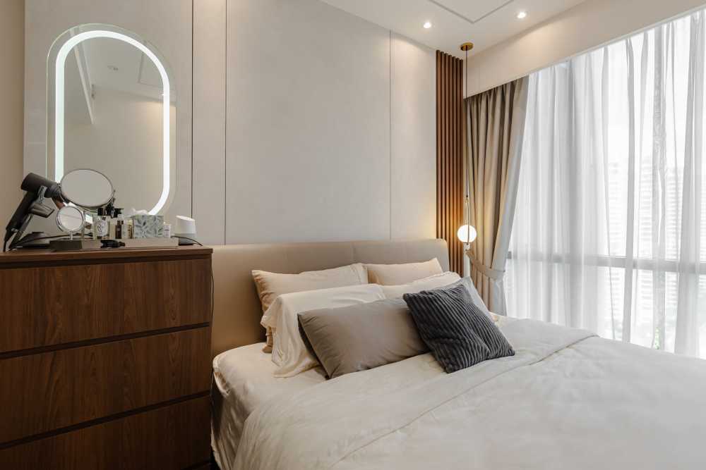 Modern Bedroom with Platform Bed and Ceiling Light