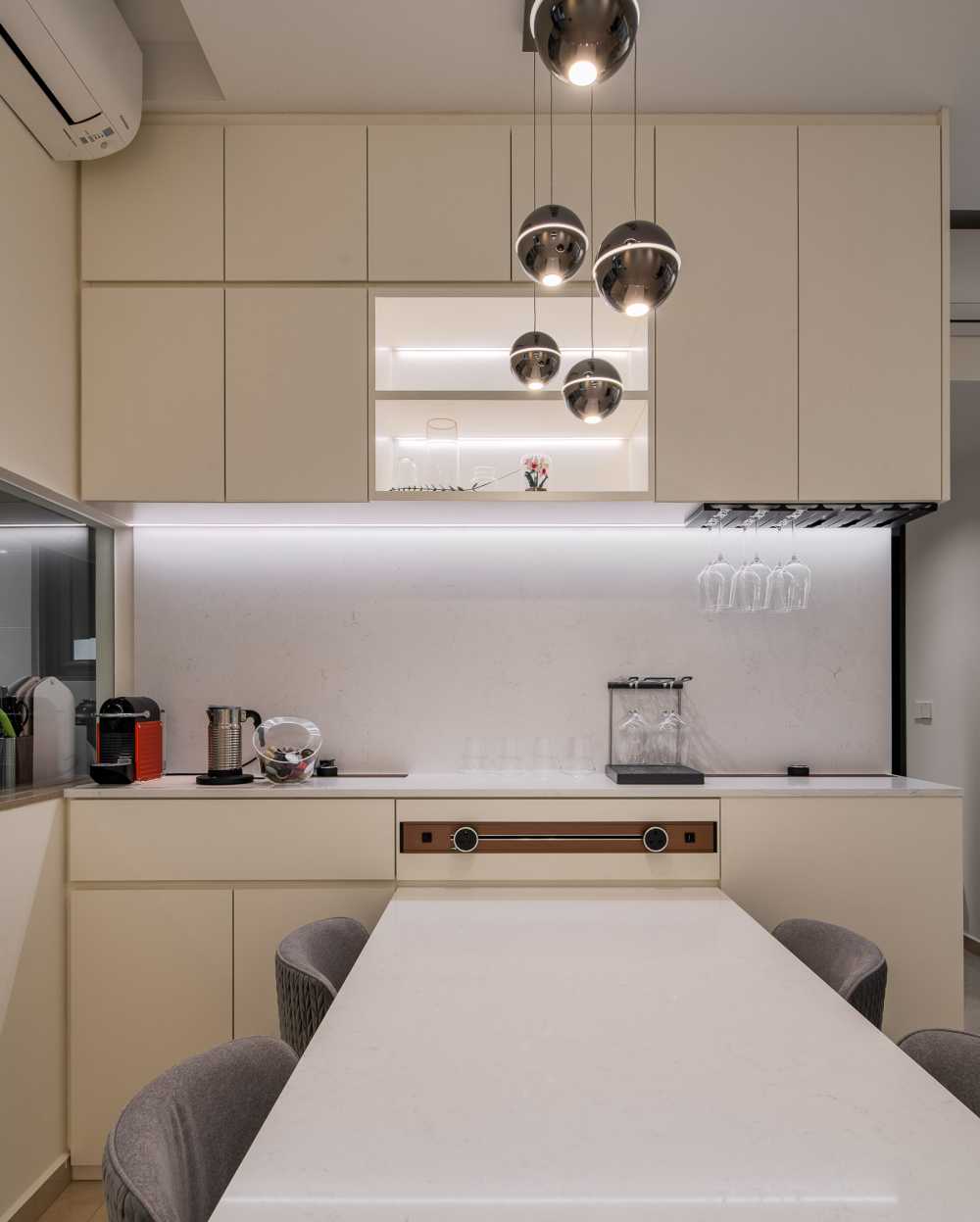 Contemporary Dining Room with Dining Table and Lighting