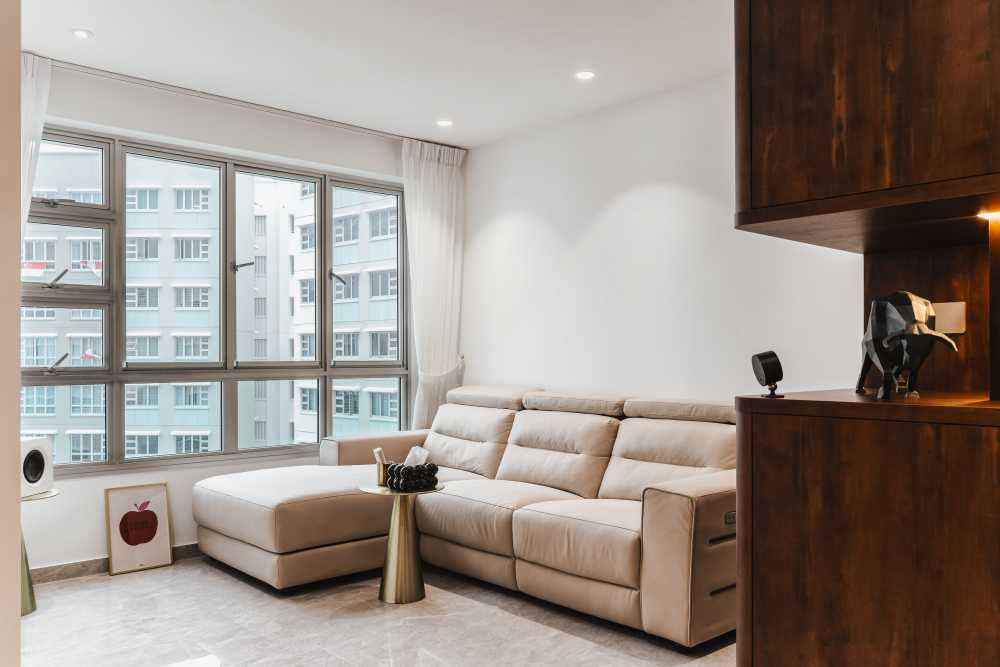 Modern Living Room with Sofa and TV
