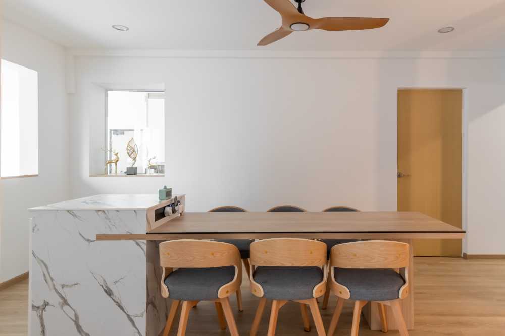 Minimalist Dining Room with Dining Table and Square Dining Table