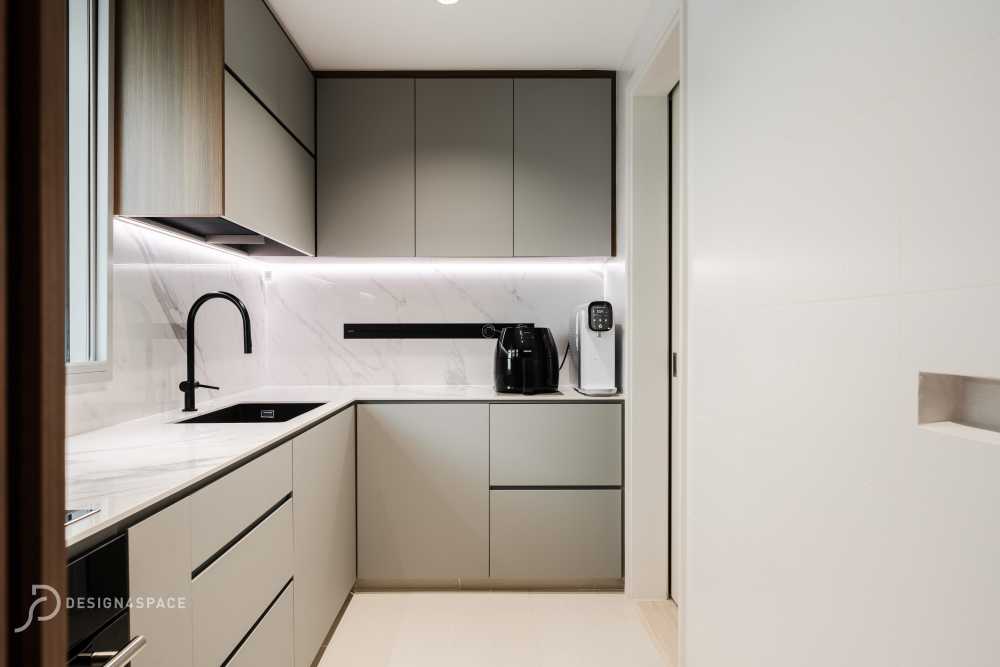 Modern Kitchen with Kitchen Window and Kitchen Island