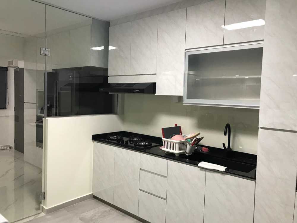 Modern Kitchen with Countertop and Kitchen Backsplash