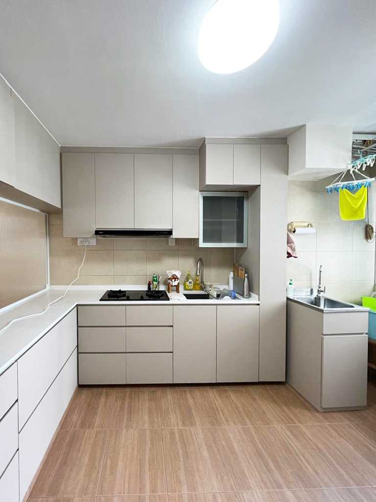 Scandinavian Kitchen with Countertop and Homogeneous Tiles