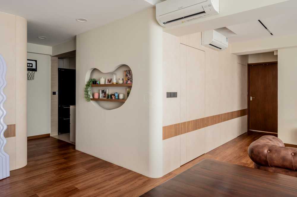 Modern Living Room with Feature Wall and Lighting