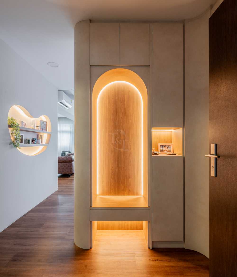 Modern Entryway with Settee and Sofa