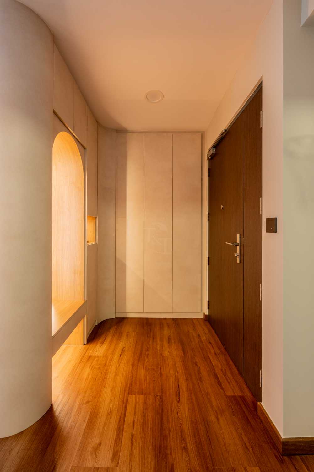 Modern Foyer with Settee and Sofa