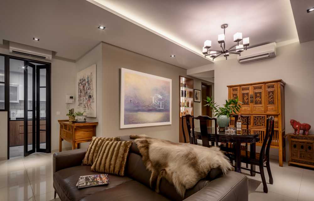 Modern Dining Room with Drop Light and Dining Table