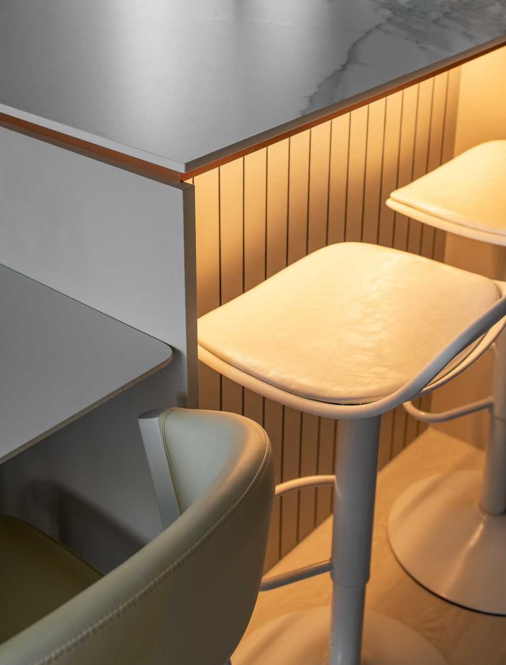 Contemporary Dining Room with Cove Lighting and Dining Table