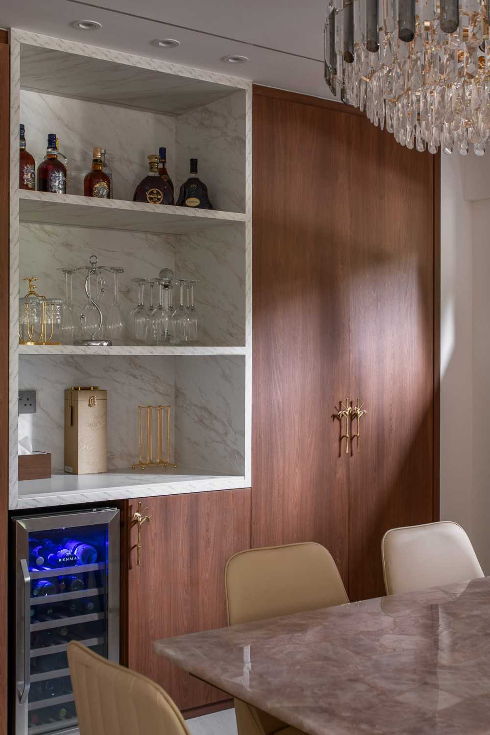 Contemporary Dining Room with Chandelier and Dining Table