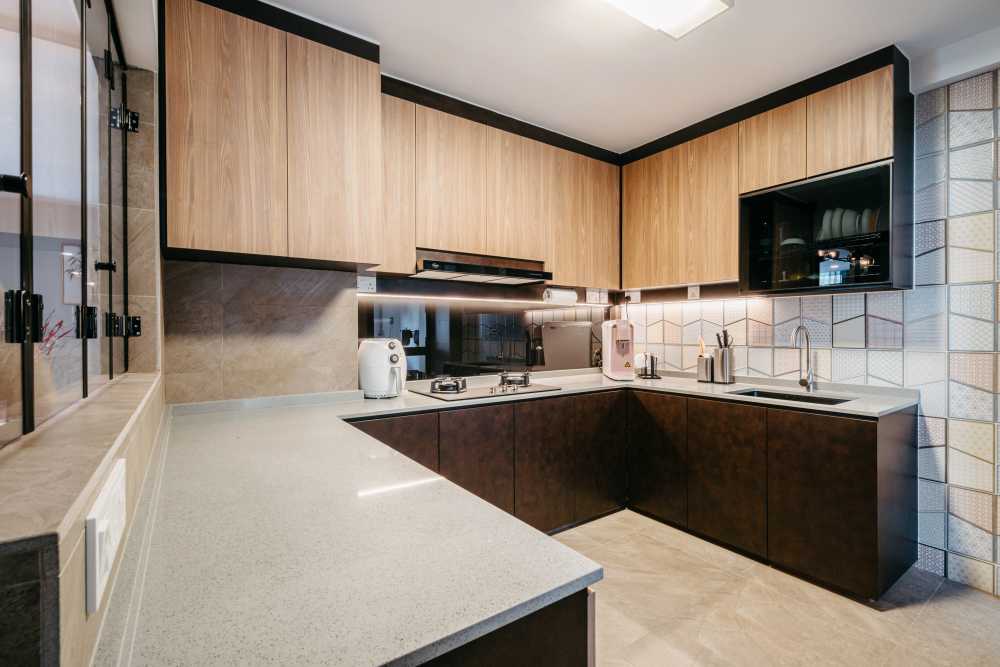 Contemporary Kitchen with Countertop and Homogeneous Tiles
