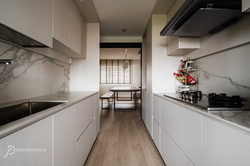 Modern Kitchen with Vinyl Flooring and Kitchen Window
