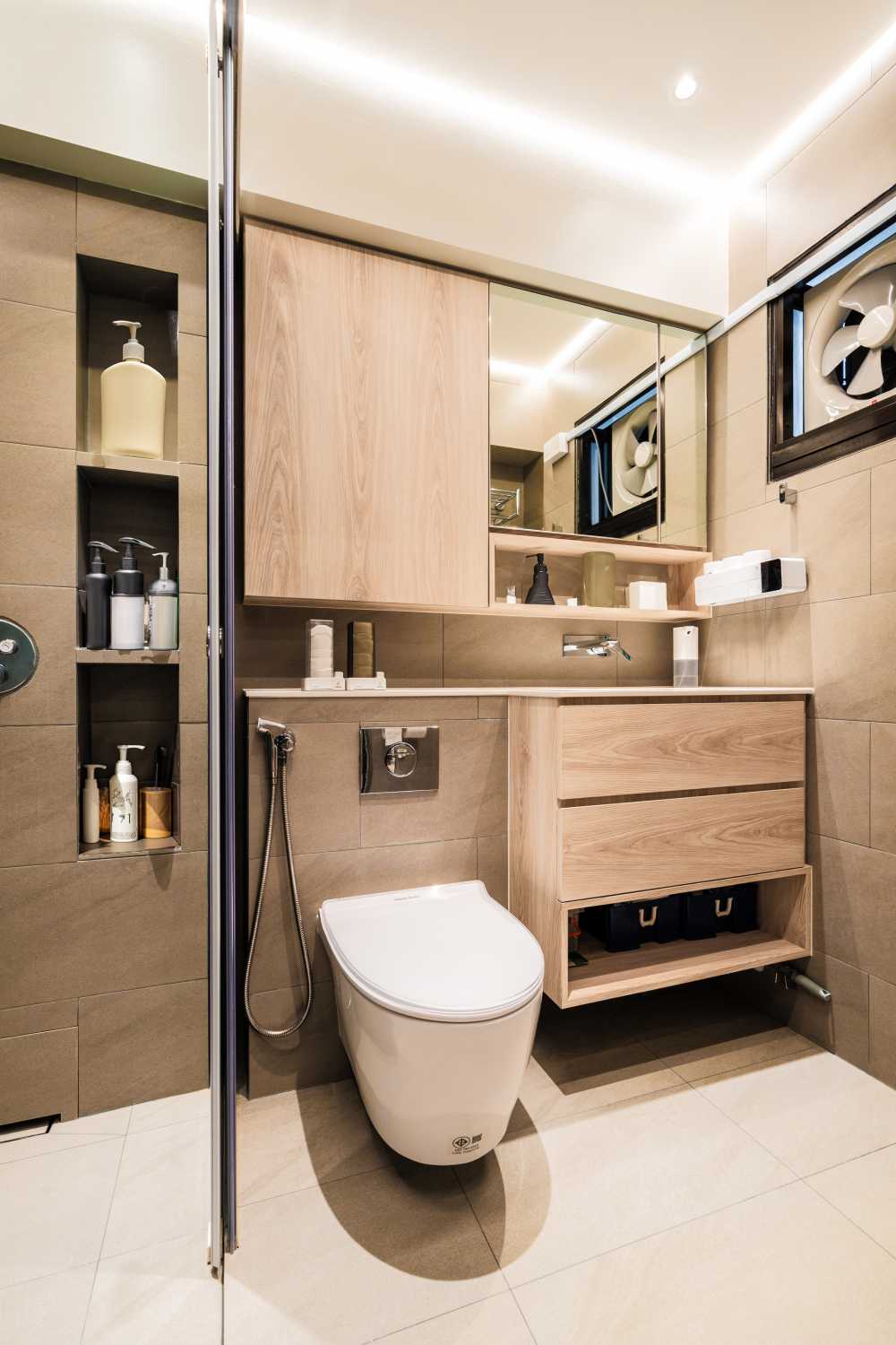Modern Bathroom with Mirror and Shower Screen