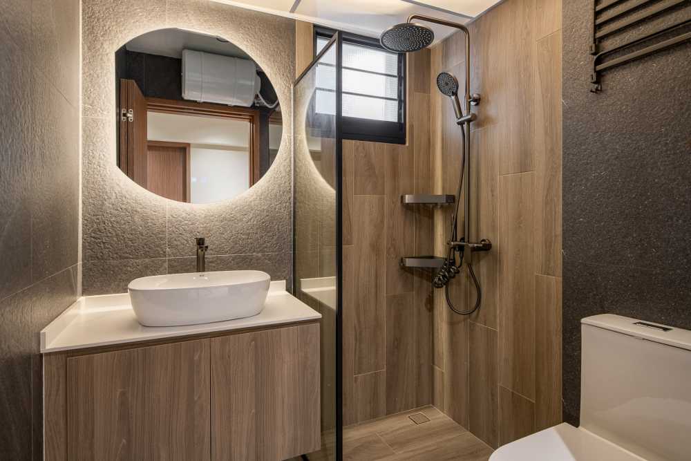 Scandinavian Bathroom with Countertop and Homogeneous Tiles