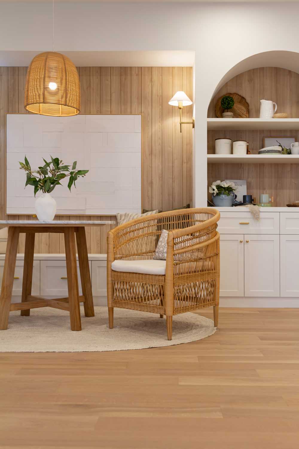 Scandinavian Living Room with Homogeneous Tiles and Lighting