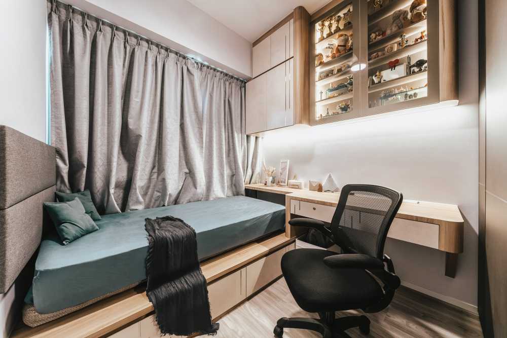 Modern Bedroom with Built-in Bed and Queen Bed