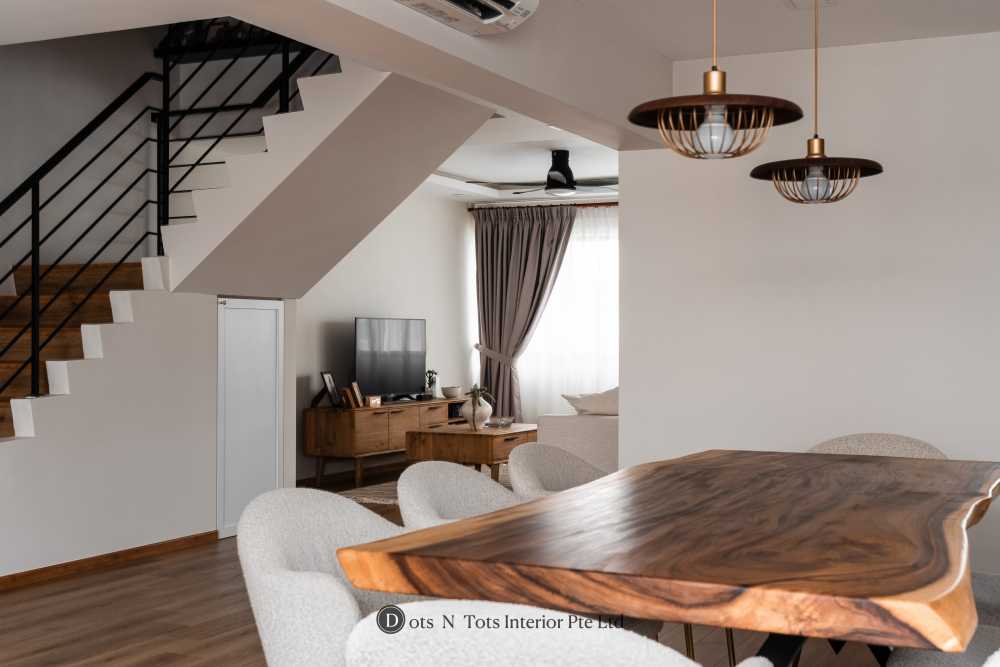 Scandinavian Dining Room with Drop Light and Dining Table