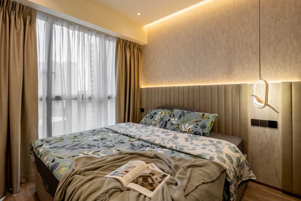 Contemporary Bedroom with Vinyl Flooring and Ceiling Light