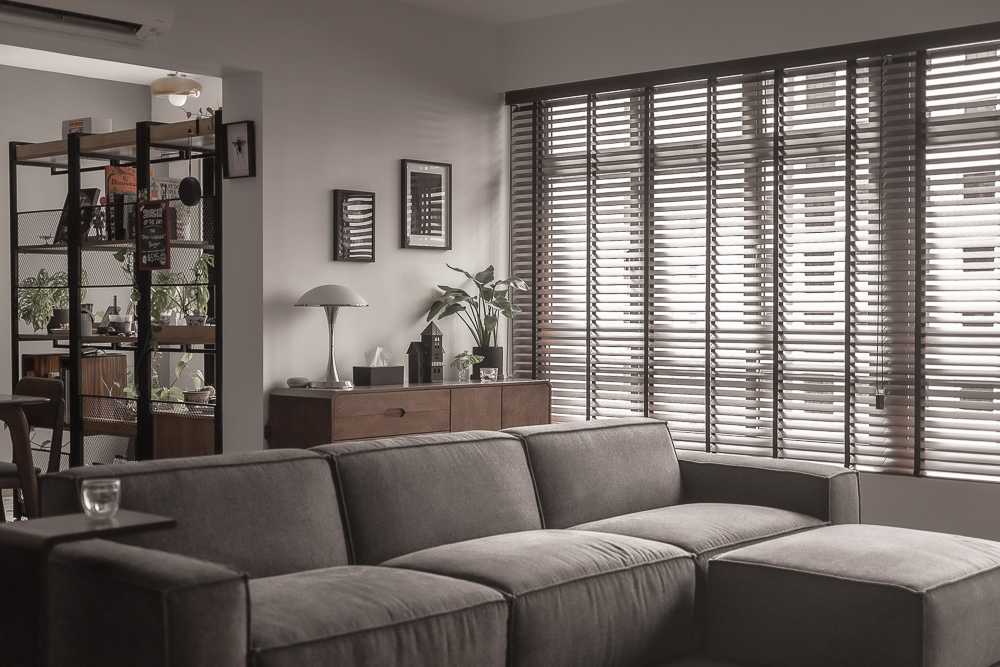 Contemporary Living Room with Sofa and 3 Seater Sofa