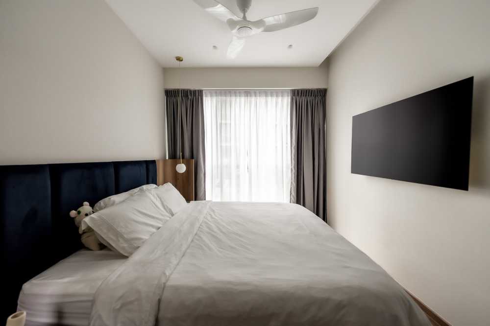 Modern Bedroom with Feature Wall and Drop Ceiling