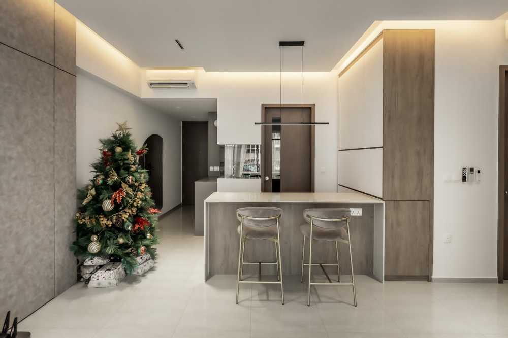 Modern Kitchen with Countertop and Homogeneous Tiles