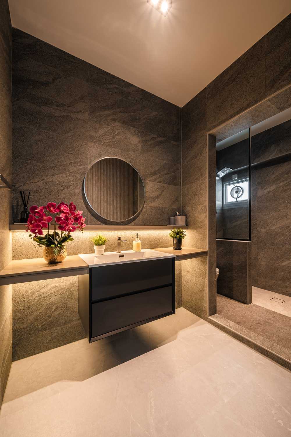 Contemporary Bathroom with Bathtub and Laundry Baskets