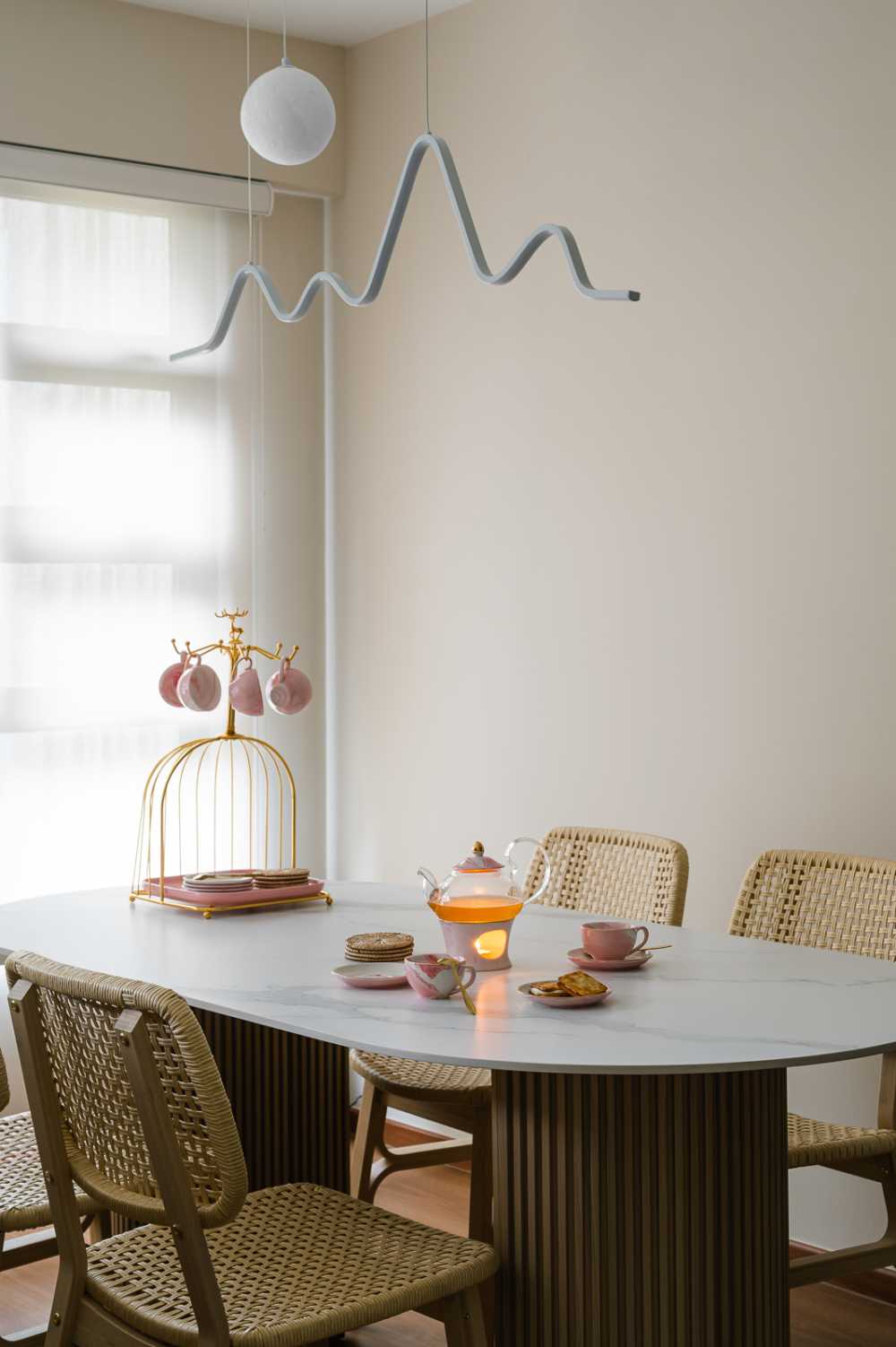 Scandinavian Dining Room with Drop Light and Ceiling Light