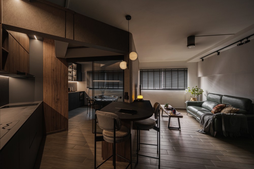 Contemporary Dining Room with Drop Light and Ceiling Light