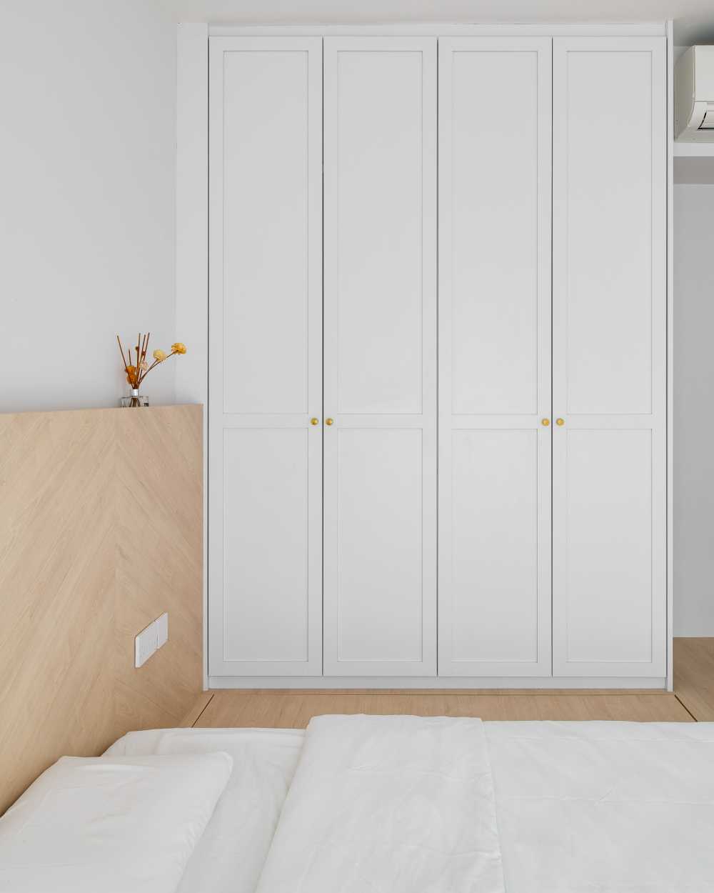 Country Bedroom with Platform Bed and Cove Lighting