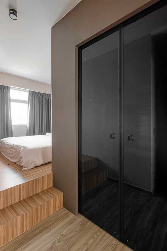 Scandinavian Bedroom with Bookshelf and Cove Lighting